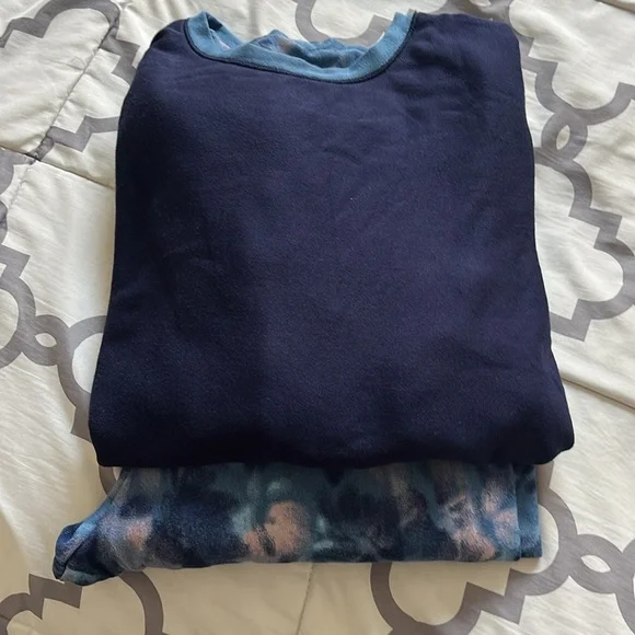 Ladies Long Sleeved Pajama Set - Picture 12 of 12